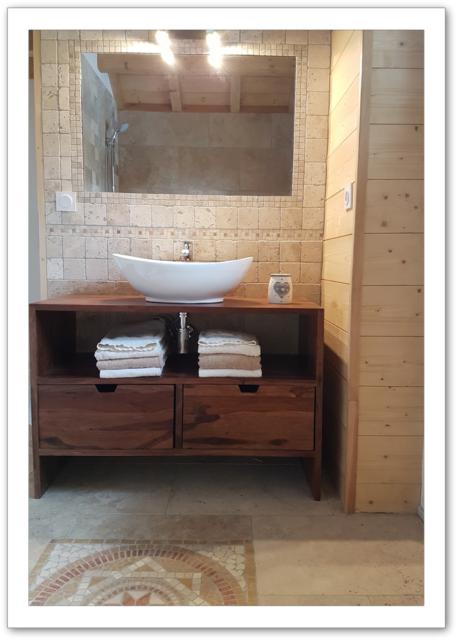 Salle de bain du chalet en location de vacances